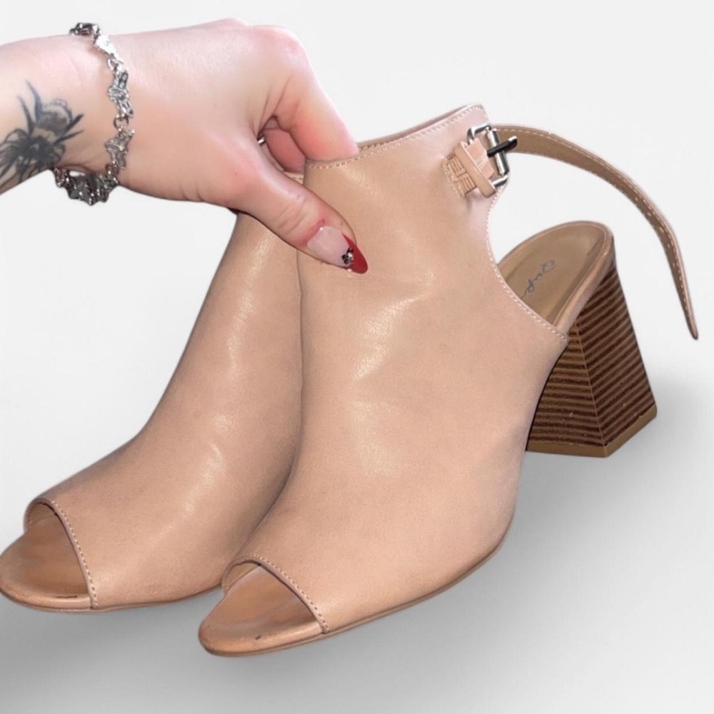 Chic Nude Peep-Toe Block Heels